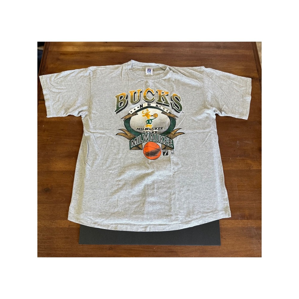 VTG 90s Logo 7 Milwaukee Bucks NBA T-Shirt Grey Men's Size XL